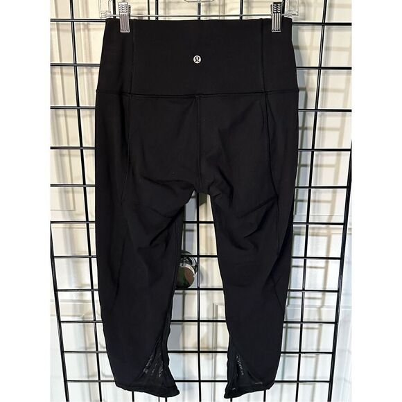 Lululemon athletica black mesh calf cropped leggings sz 8 - Picture 4 of 9